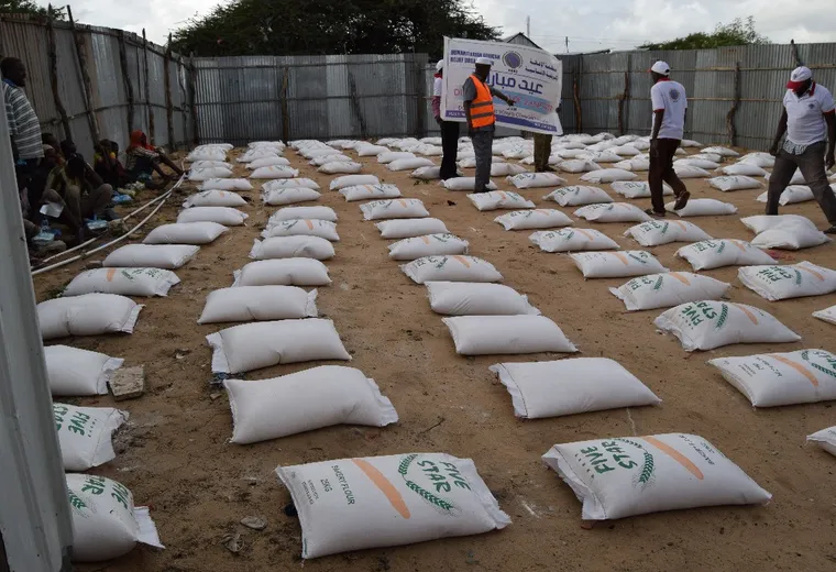 Rows of flour sacks laid out for the Zakat al-Fitr distribution in Mogadishu, 2018